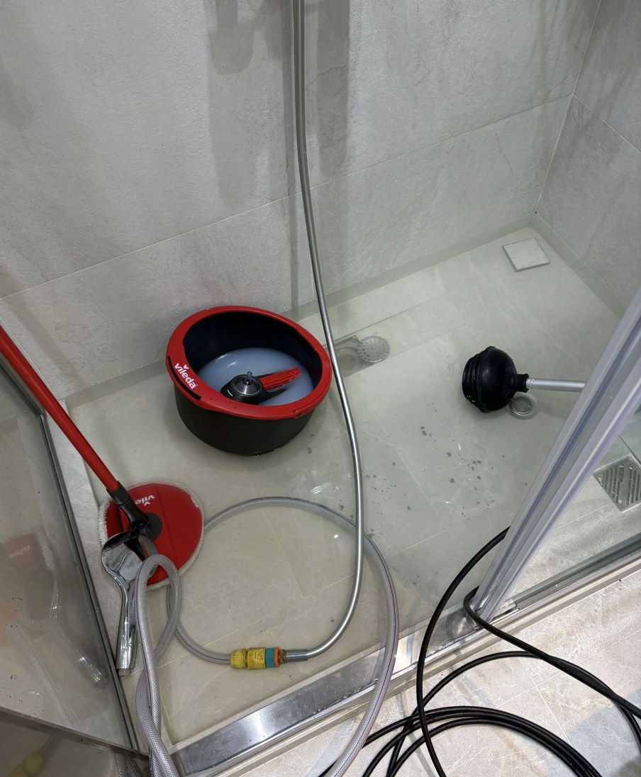 特快通渠-師傅上門私人屋苑-馬桶堵塞-香港住宅